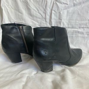 Frye black leather bootie 8